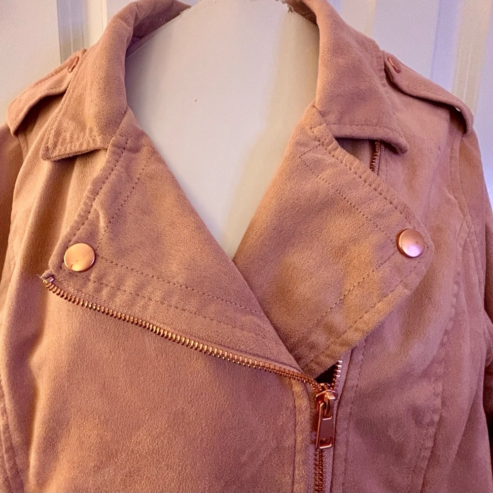 A New Day faux suede moto-style jacket dusty pink, rose gold hardware, EUC XL - Picture 3 of 6